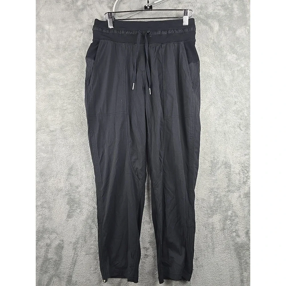 Lululemon Dance Studio‎ Crop Pants Womens Size 4 Black 25